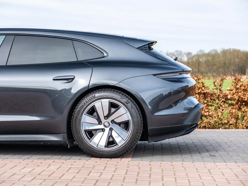 Porsche Taycan – foto 42