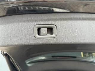 Mercedes-Benz GLE – thumbnail 10