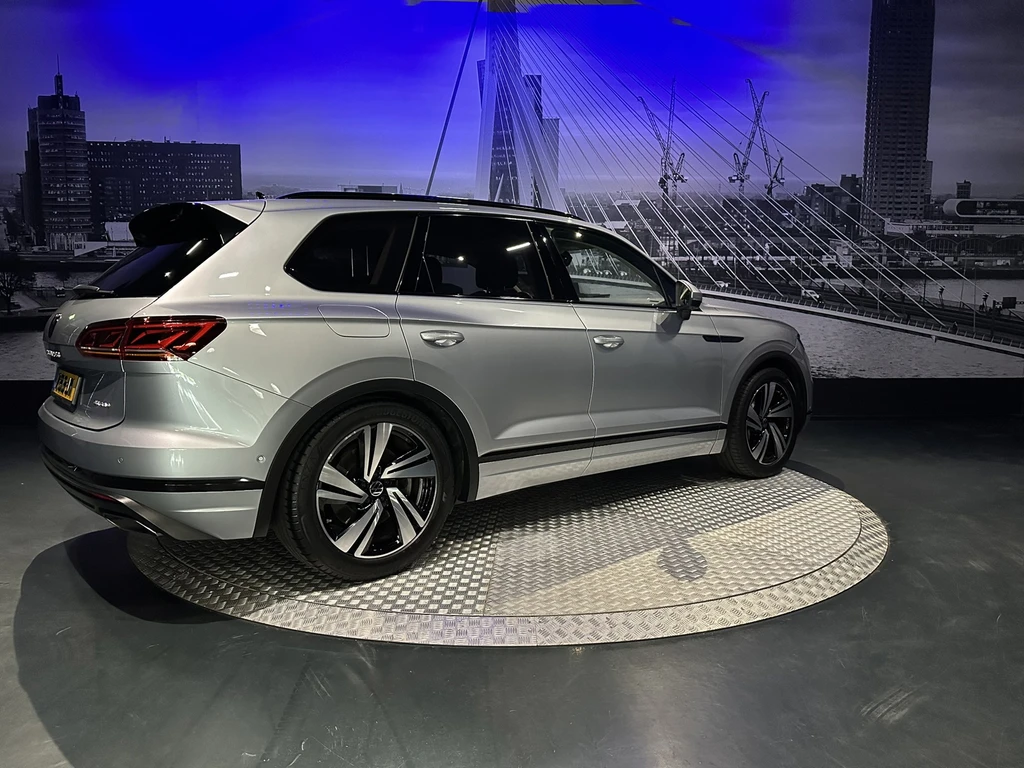 Volkswagen Touareg – foto 9