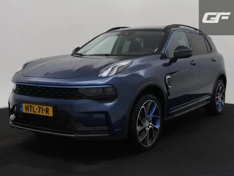 Lynk & Co 01 1.5 Plug-in Pano Sfeer. CarPlay 360° Trekh.