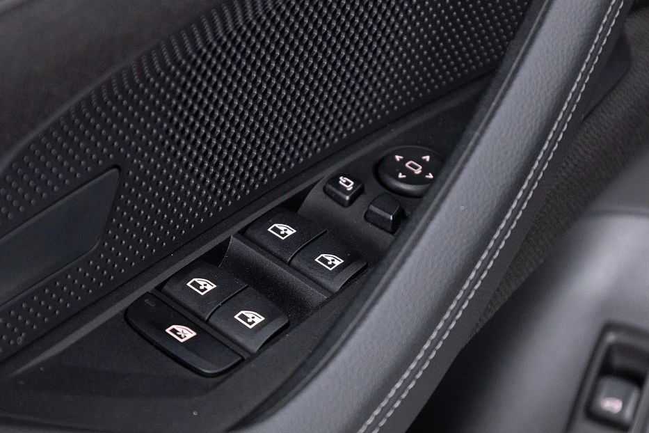BMW i4 – foto 21