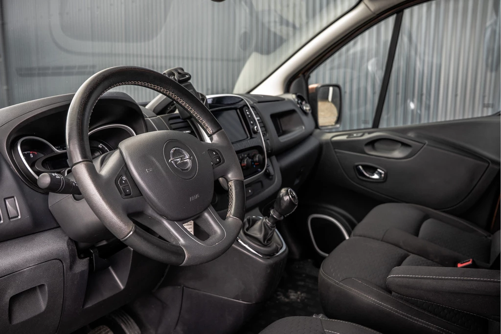 Opel Vivaro – foto 11