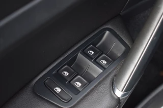 Volkswagen Golf – thumbnail 18