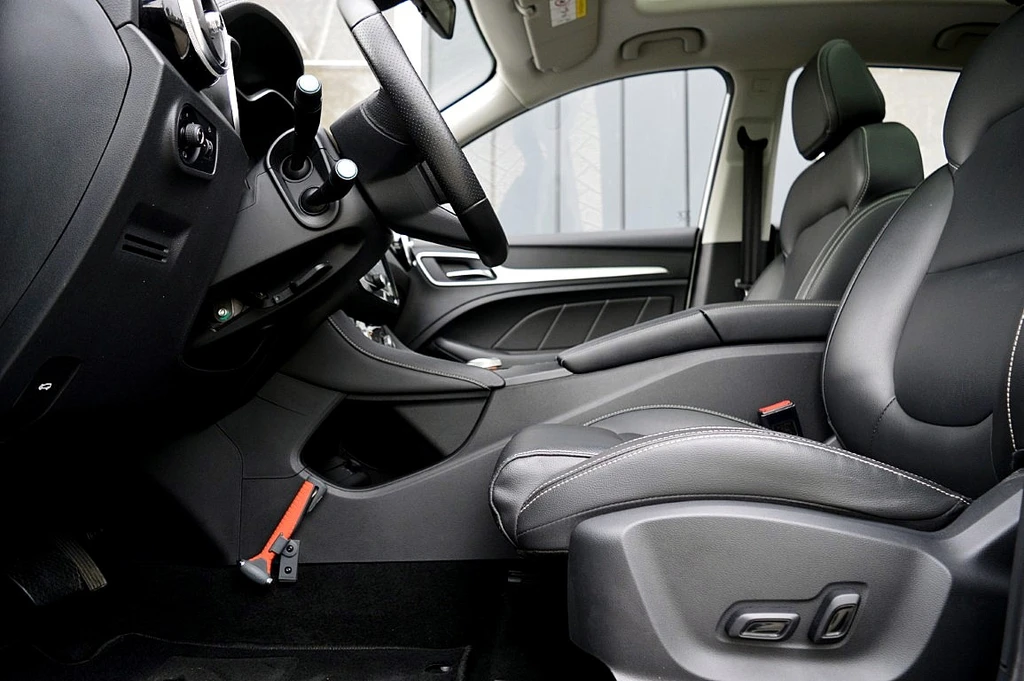 MG ZS EV – foto 12