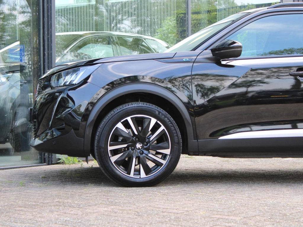 Peugeot e-2008 – foto 12