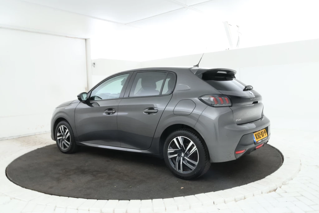 Peugeot 208 – foto 2