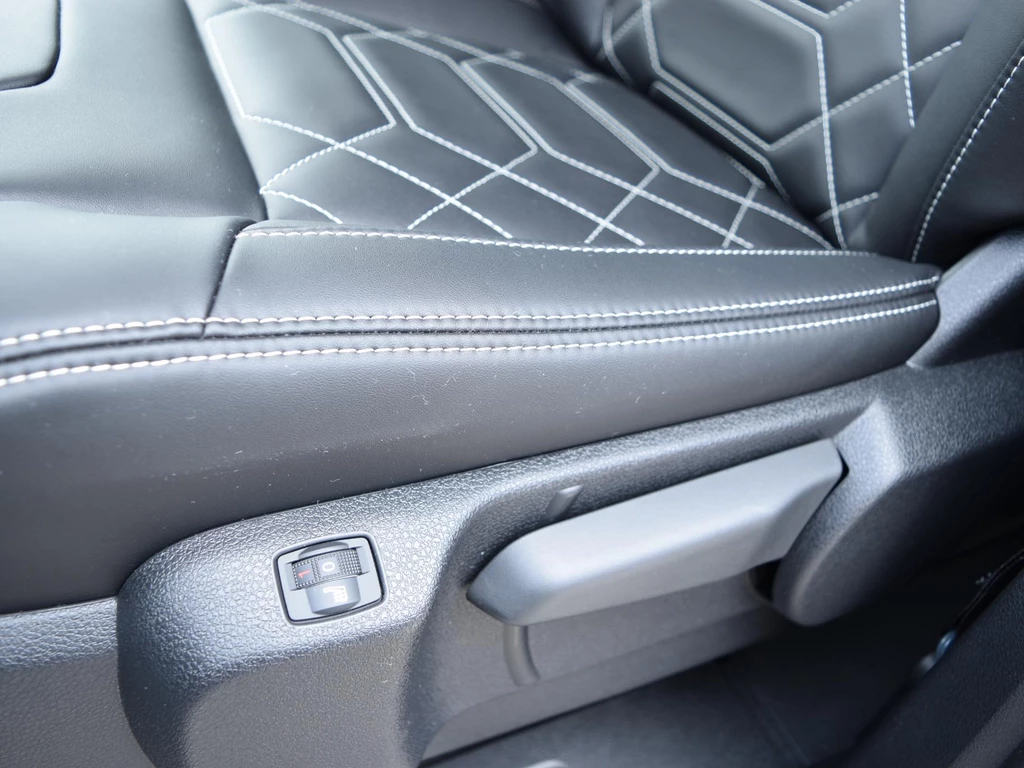 Peugeot e-Expert – foto 18