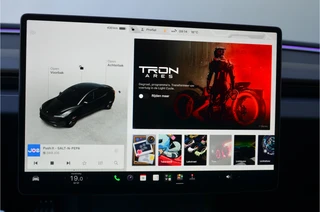 Tesla Model 3 – thumbnail 28