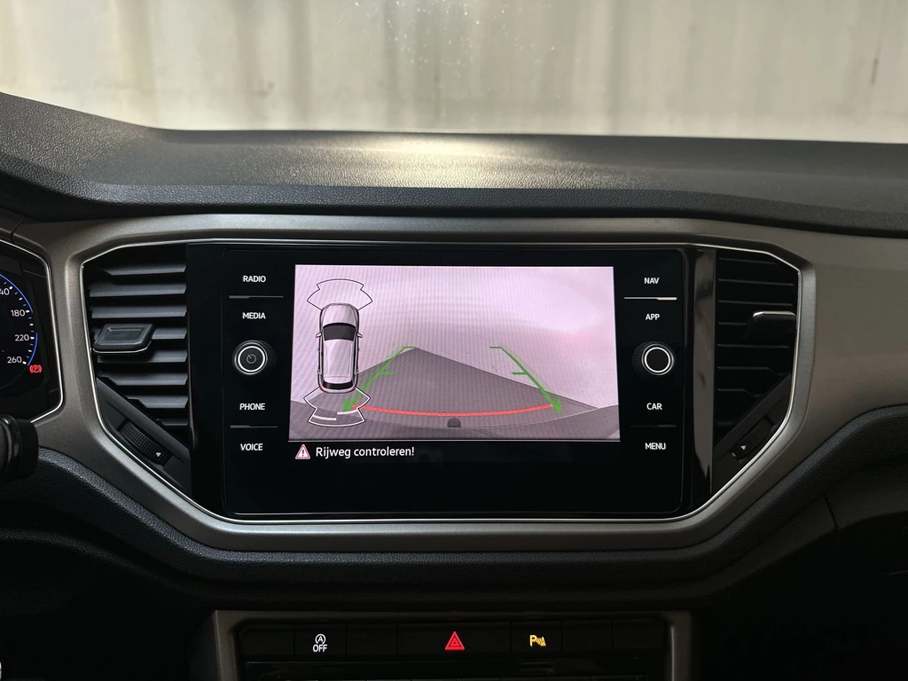 Volkswagen T-Roc – foto 12