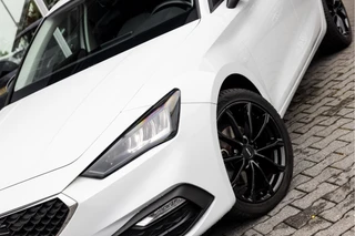 SEAT Leon – thumbnail 2