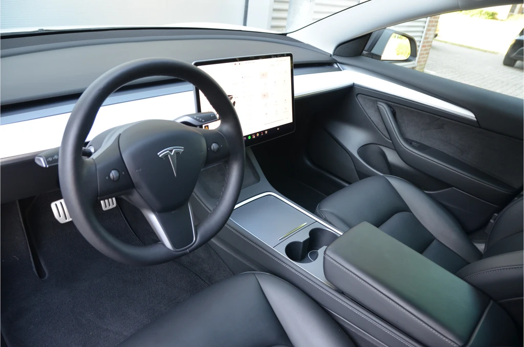 Tesla Model 3 – foto 11
