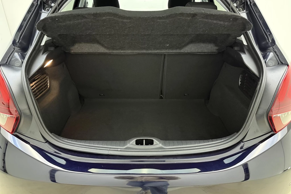 Peugeot 208 – foto 11