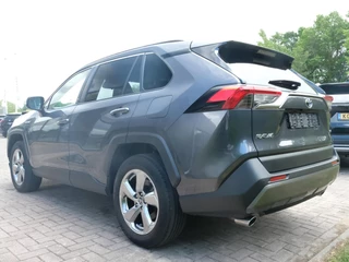 Toyota RAV4 – thumbnail 2
