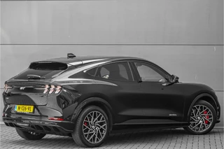 Ford Mustang Mach-E – thumbnail 6