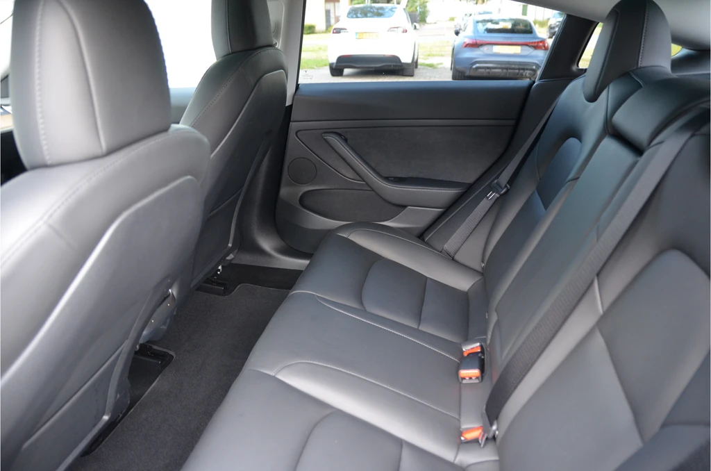 Tesla Model 3 – foto 12