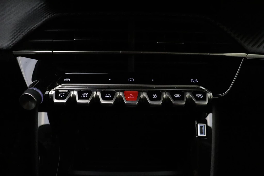 Peugeot 208 – foto 22