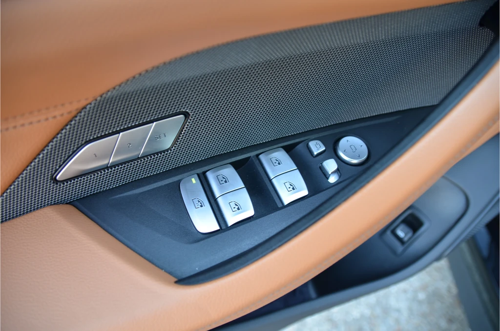 BMW i4 – foto 30