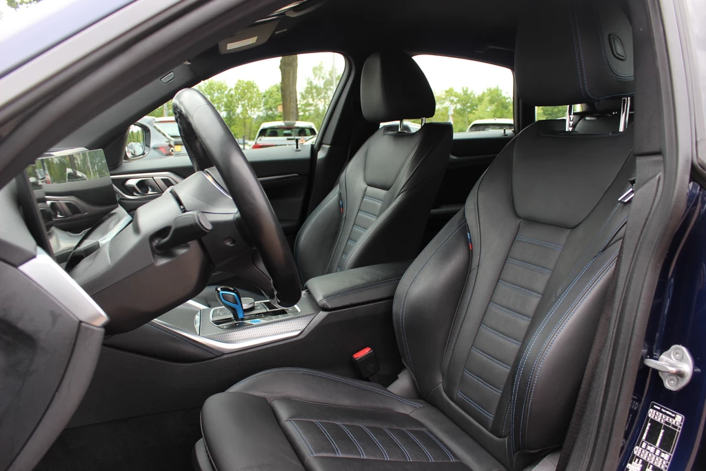 BMW i4 – foto 12