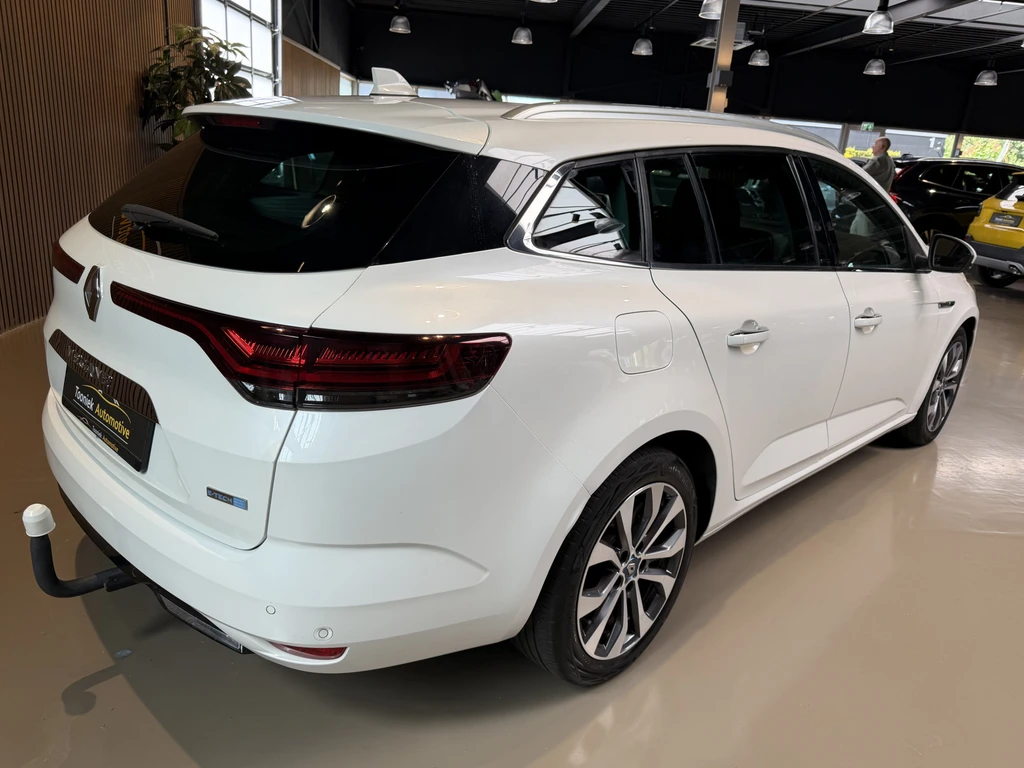 Renault Megane E-Tech – foto 8
