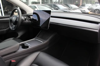 Tesla Model Y – thumbnail 16