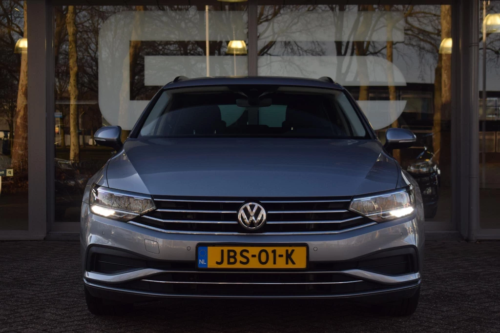 Volkswagen Passat – foto 11