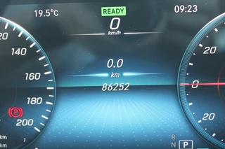 Mercedes-Benz EQC – thumbnail 10