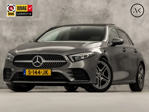 Mercedes-Benz A-Klasse 200 AMG Sport 163Pk Automaat (PANORAMADAK, GROOT NAVI, SFEERVERLICHTING, CAMERA, STOELVERWARMING, SPORTSTOELEN, GETINT GLAS, LEDER/ALCANTARA, NIEUWSTAAT)