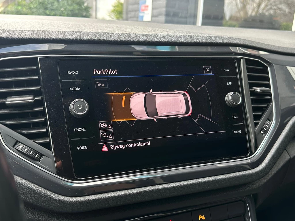 Volkswagen T-Roc – foto 15