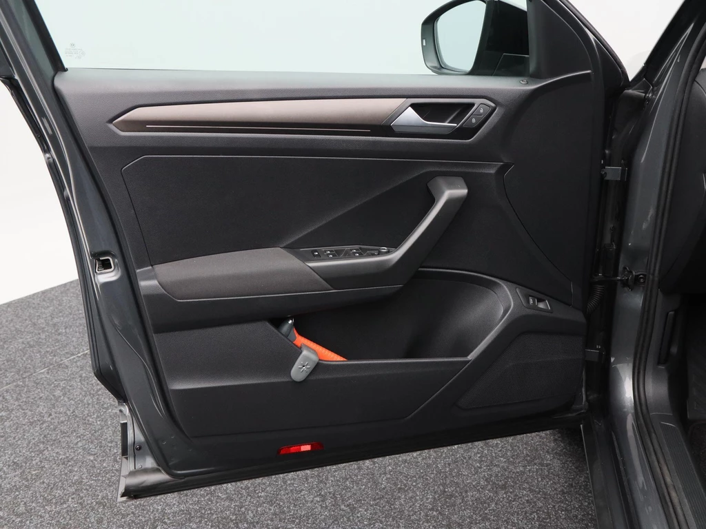 Volkswagen T-Roc – foto 17