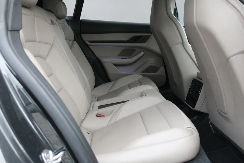 Porsche Taycan – foto 16