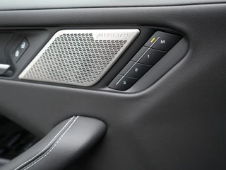 Jaguar I-PACE – thumbnail 22