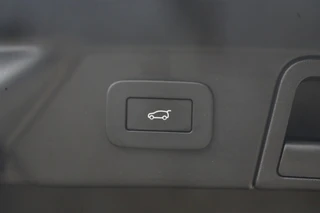 Land Rover Range Rover Velar – thumbnail 30