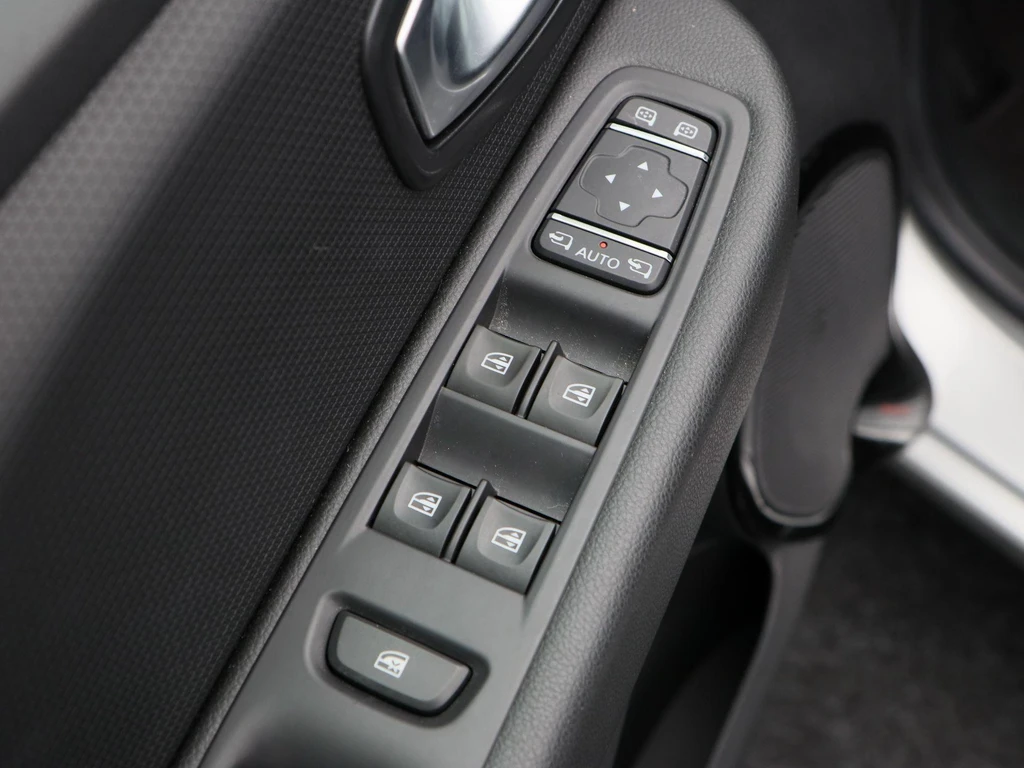 Renault Clio – foto 16