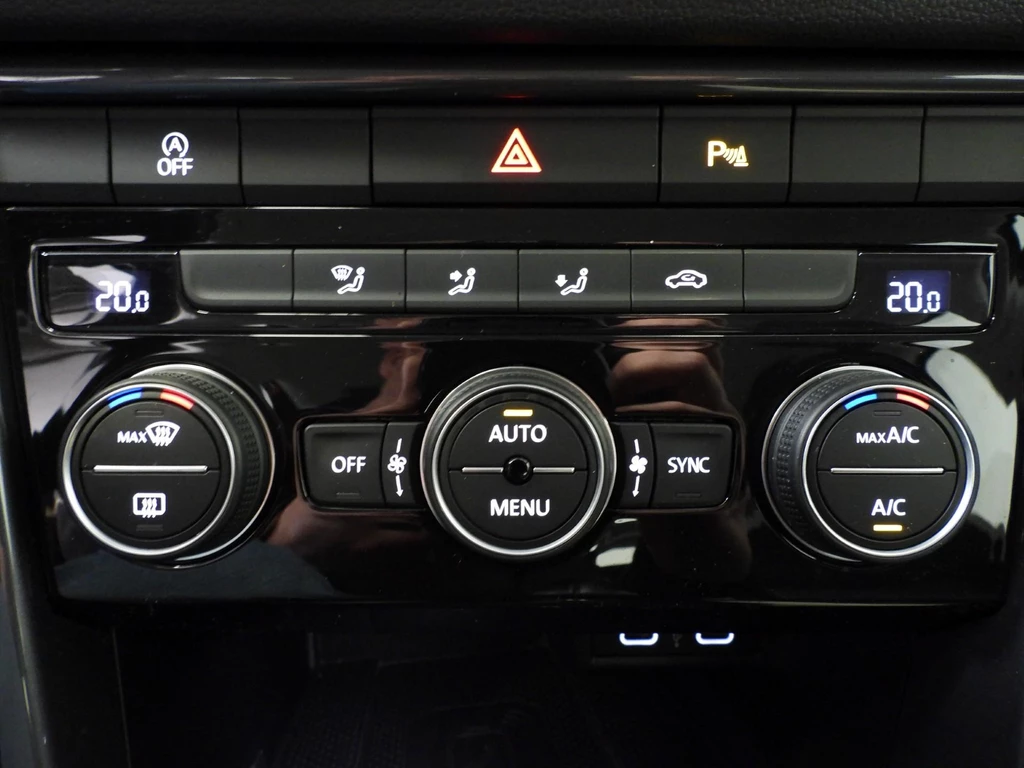 Volkswagen T-Roc – foto 9