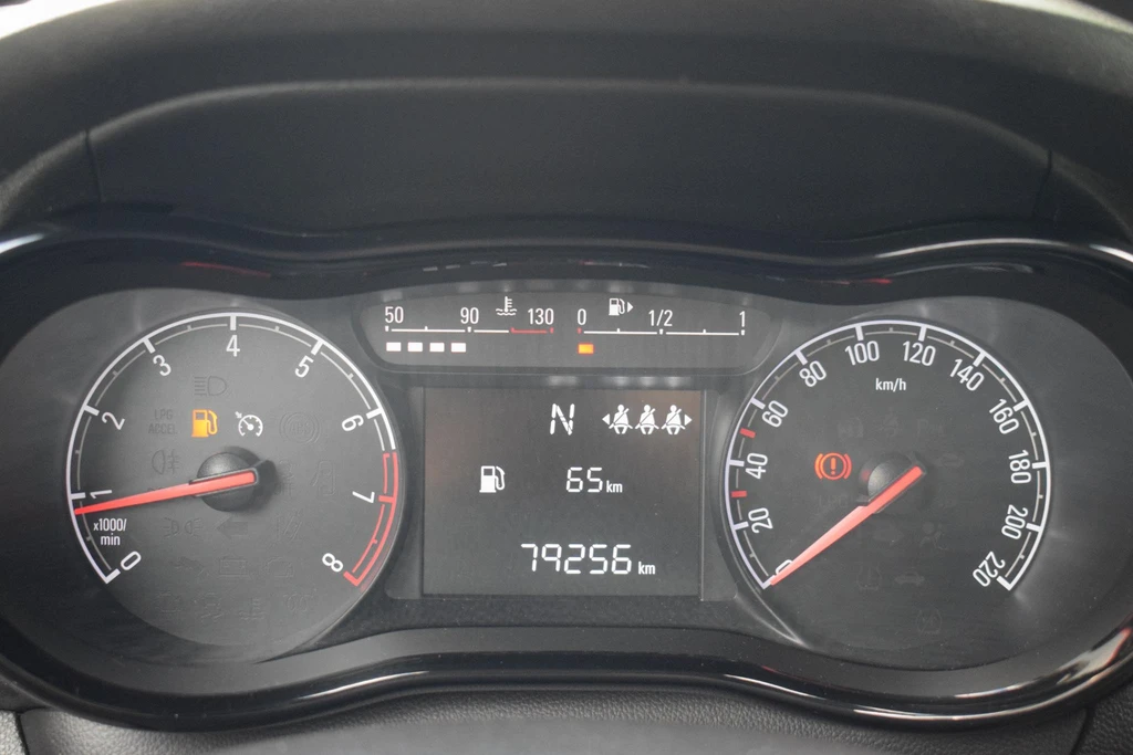 Opel KARL – foto 14