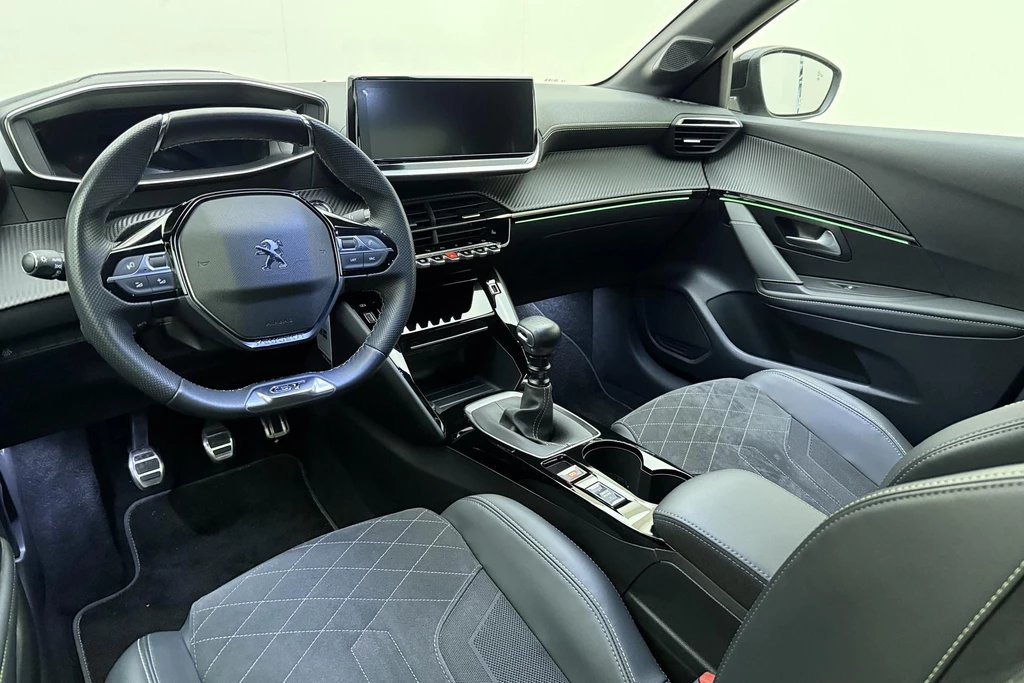 Peugeot 208 – foto 19