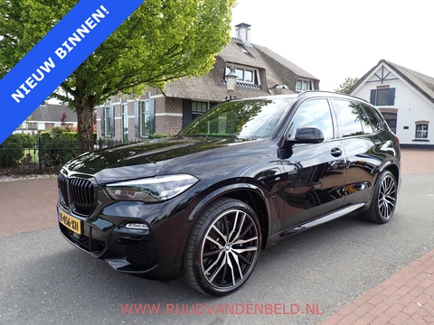 BMW X5 45E XDRIVE M-PAKKET 360* CAMERA / CARPLAY / MEMORY-SEATS / 22'' / LUCHTVERING