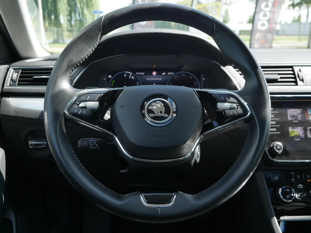 Škoda Superb – foto 19