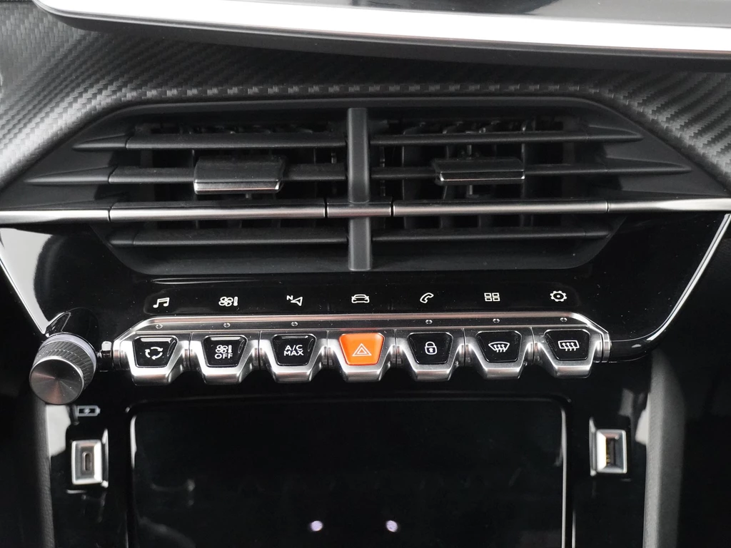 Peugeot 208 – foto 22