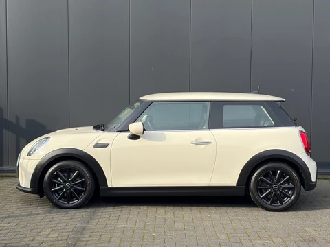 MINI Cooper 1.5 Aut. 1e eig. Sportstoelen Navi LED Sfeerlicht Carplay NL-auto