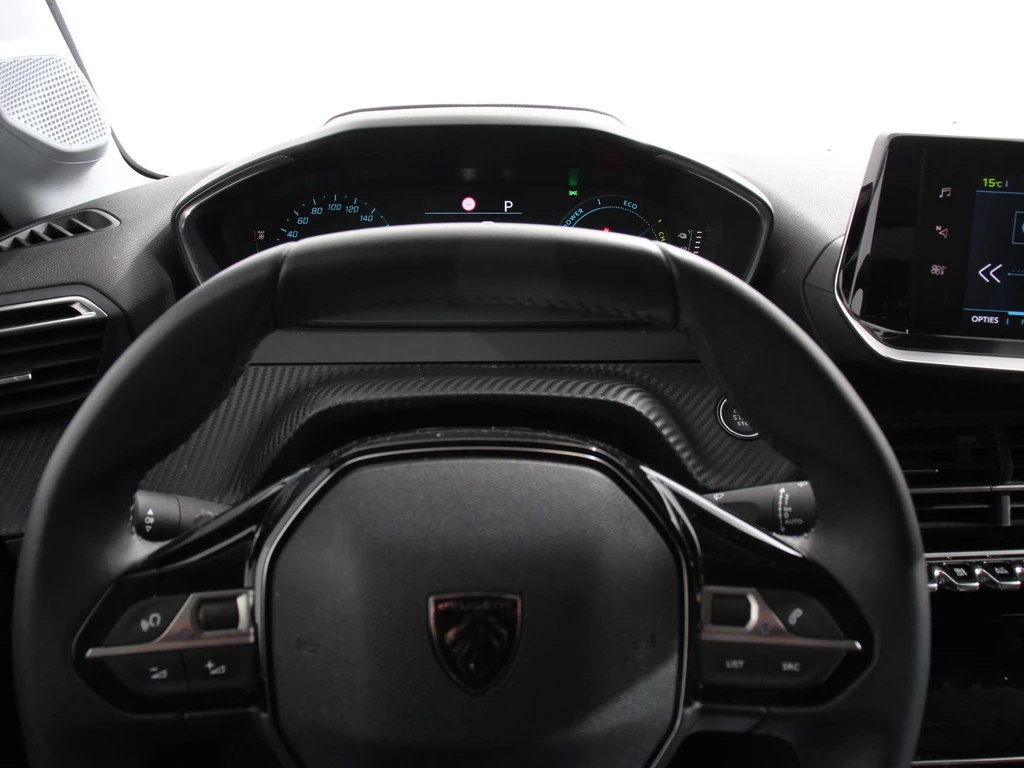 Peugeot e-208 – foto 11