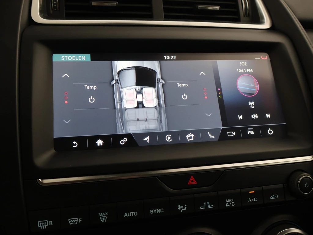 Jaguar E-PACE – foto 47