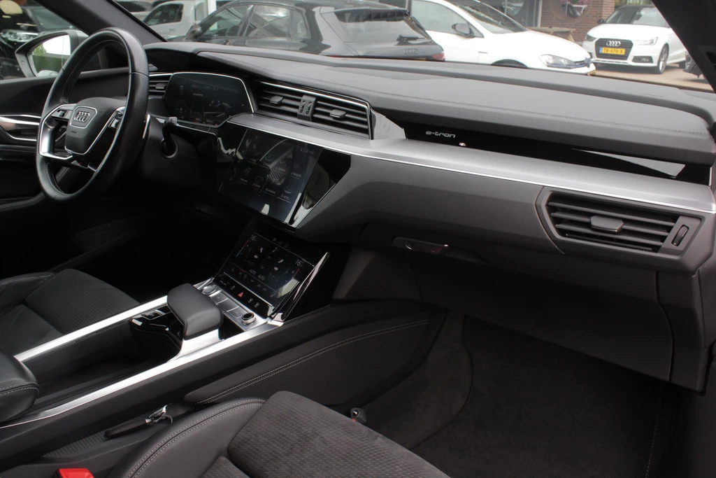 Audi e-tron – foto 16
