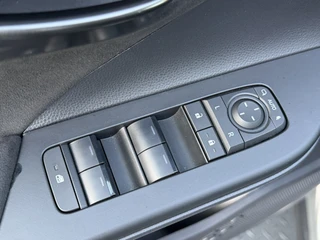 Toyota C-HR – thumbnail 42
