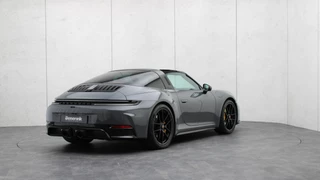 Porsche 911 – thumbnail 8