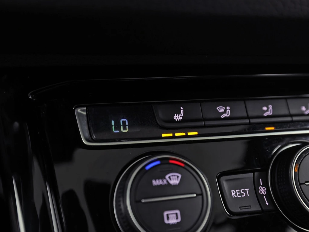 Volkswagen Touran – foto 15
