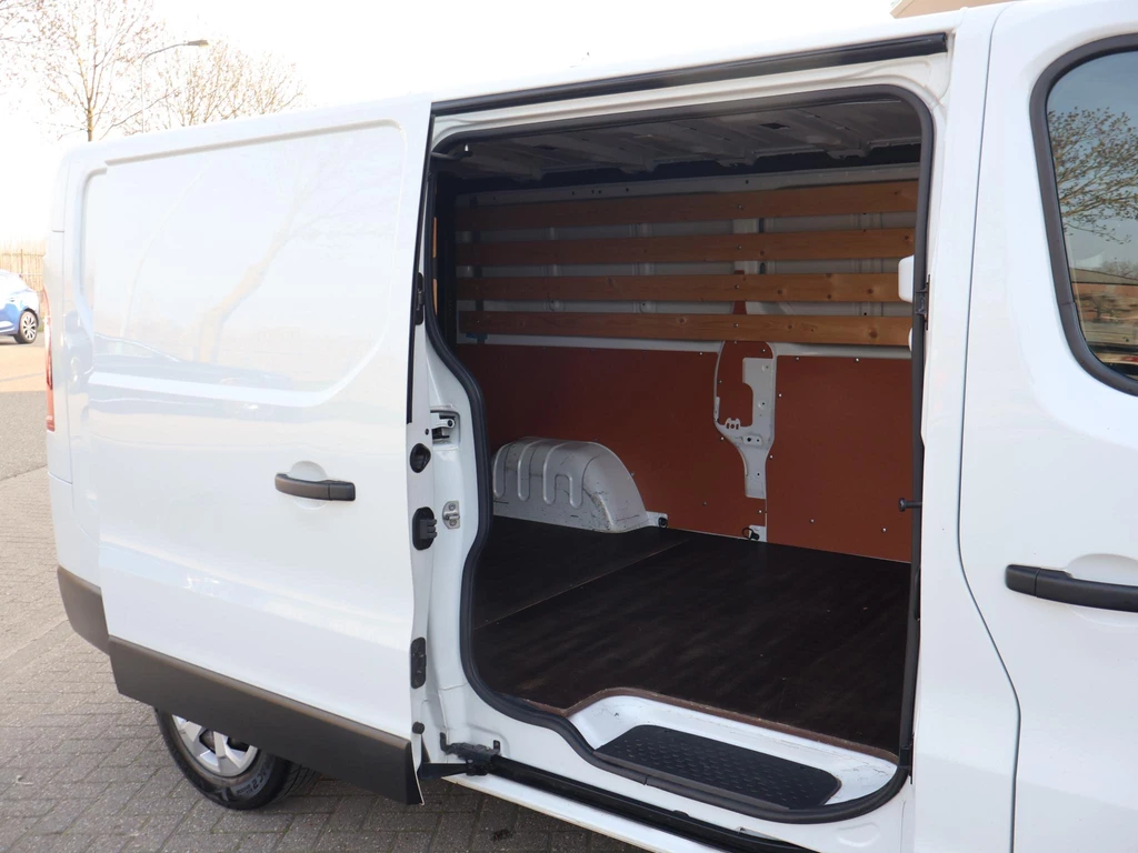 Renault Trafic – foto 23
