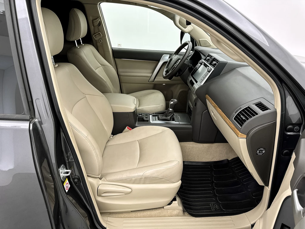Toyota Land Cruiser – foto 24
