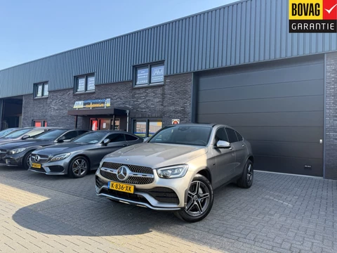 Mercedes-Benz GLC Coupé 300e 4MATIC Business Solution AMG | 2E EIGENAAR | 12MND GARANTIE | LEDER | SFEERVERL. | BURMESTER | CRUISE | AIRCO | LED | CARPLAY |