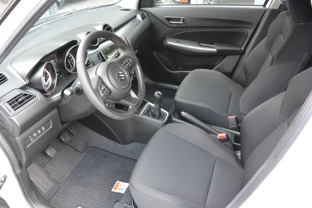 Suzuki Swift – foto 21
